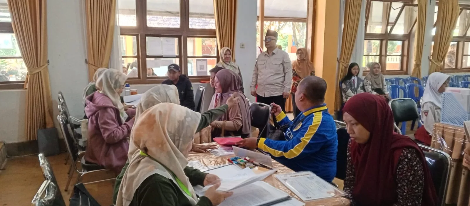 Pantau Sejumlah SMPN, Disdik Kota Batu Pastikan Transparansi SPMB 2026
