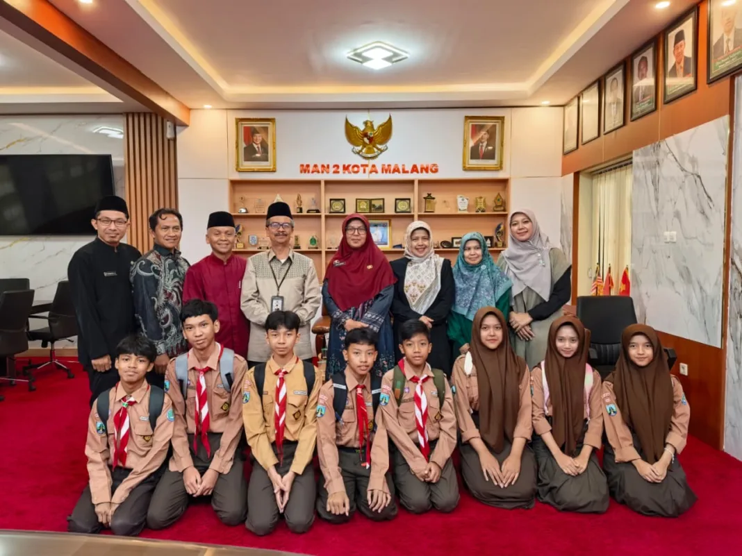 Belajar Strategi Juara, Delegasi OSN MTsN 2 Kota Malang Berguru ke MAN 2 Kota Malang Belajar Strategi Juara, Delegasi OSN MTsN 2 Kota Malang Berguru ke MAN 2 Kota Malang