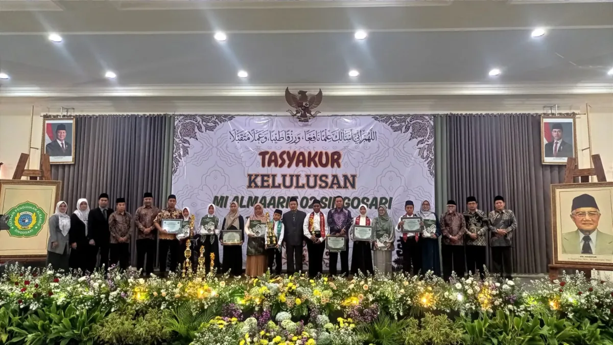 Kepercayaan Masyarakat Meningkat, MI Almaarif 02 Singosari Lepas 78 Lulusan Angkatan Istimewa
