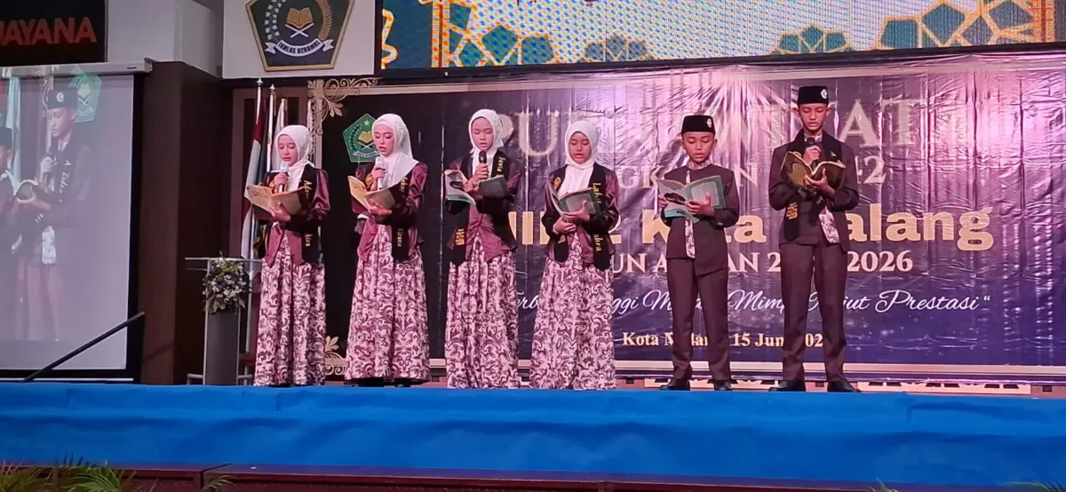 Bikin Takjub Kakanwil Kemenag Jatim, Siswa MIN 2 Kota Malang Jago Baca Kitab Kuning