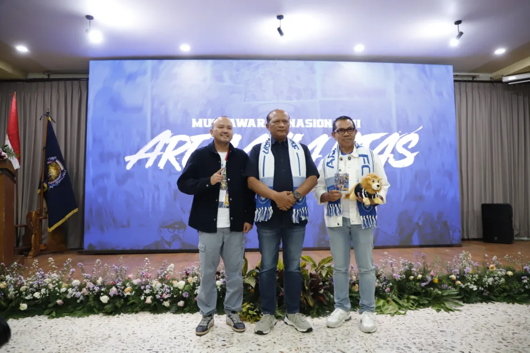 Wali Kota Nurochman Dorong Aremania Jadi Pelopor Suporter Damai dan Kebanggaan Malang Raya Wali Kota Nurochman Dorong Aremania Jadi Pelopor Suporter Damai dan Kebanggaan Malang Raya