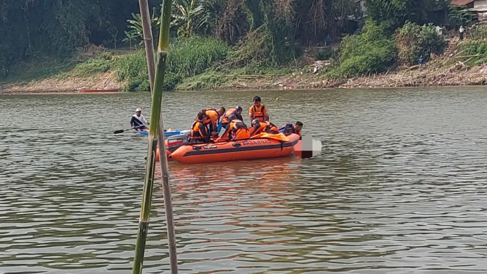Pemuda Tenggelam di Bengawan Solo Ditemukan SAR Gabungan