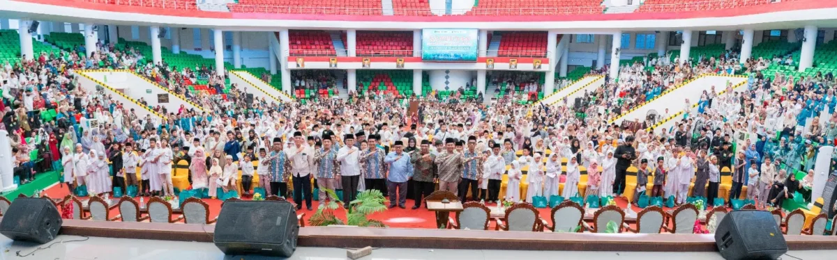 Jalin Kemitraan Strategis, UNISMA dan Minhaj Welfare Foundation Santuni 1.500 Anak Yatim