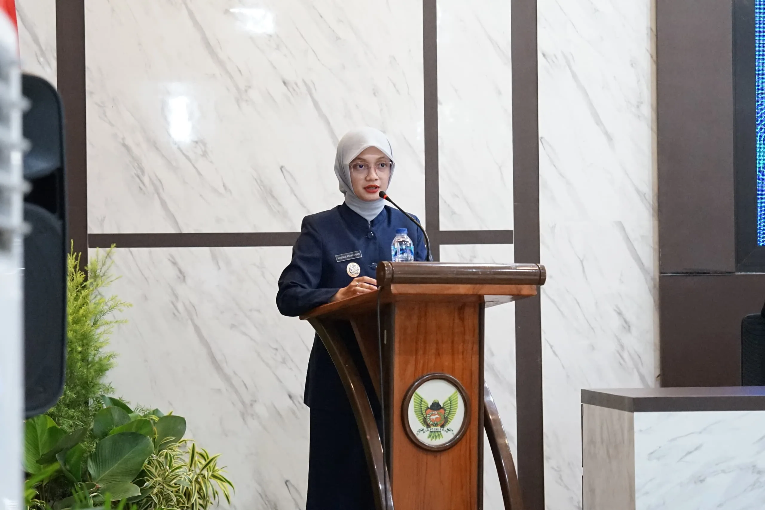 Mbak Wali Jelaskan Pertanggungjawaban APBD 2025, Dua Raperda Resmi Jadi Perda