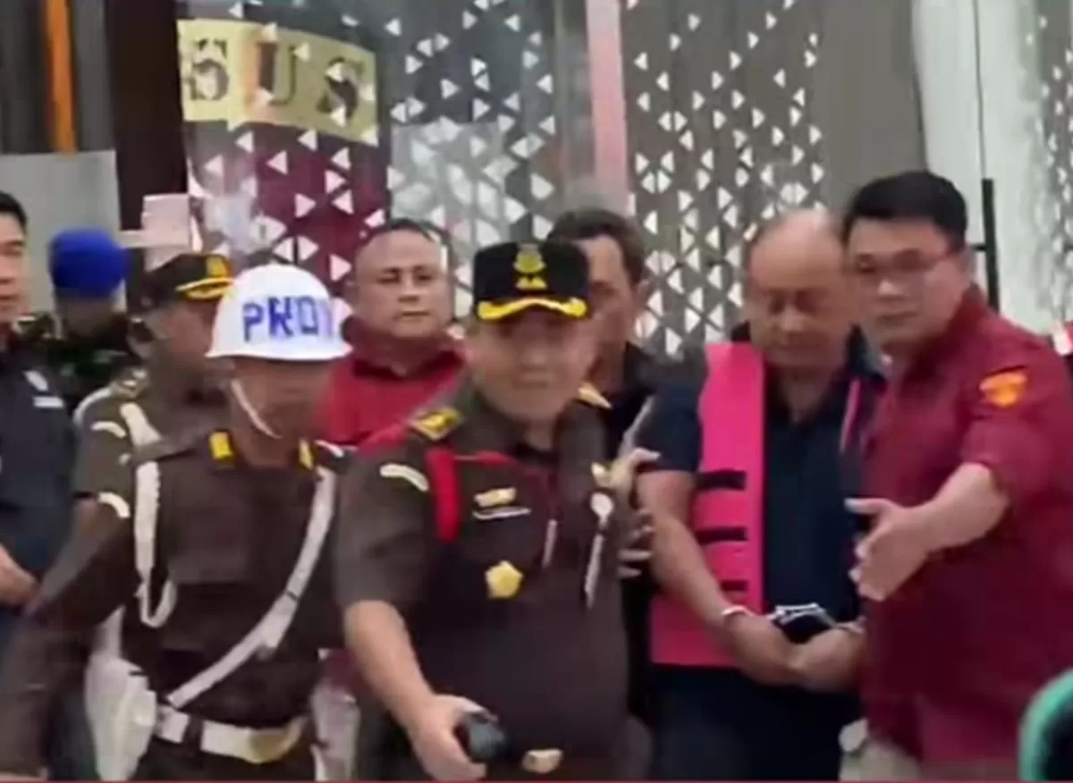Usai Geledah Kantor BGN, Kejaksaan Tahan Dadan Hindayana