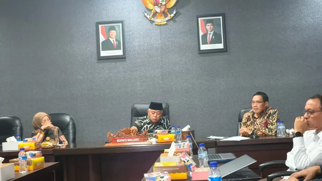 UM dan Pemkab Malang Perkuat 17 Sekolah Unggulan Lewat Sistem Digital UM dan Pemkab Malang Perkuat 17 Sekolah Unggulan Lewat Sistem Digital