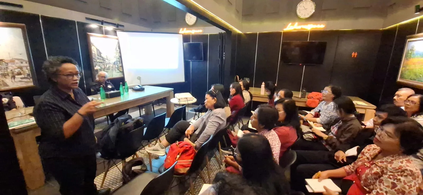 SMPK Kosayu 2 Gelar Hangout & Learn, Bahas Pentingnya Guru Miliki Kompetensi Komunikasi Dialogis