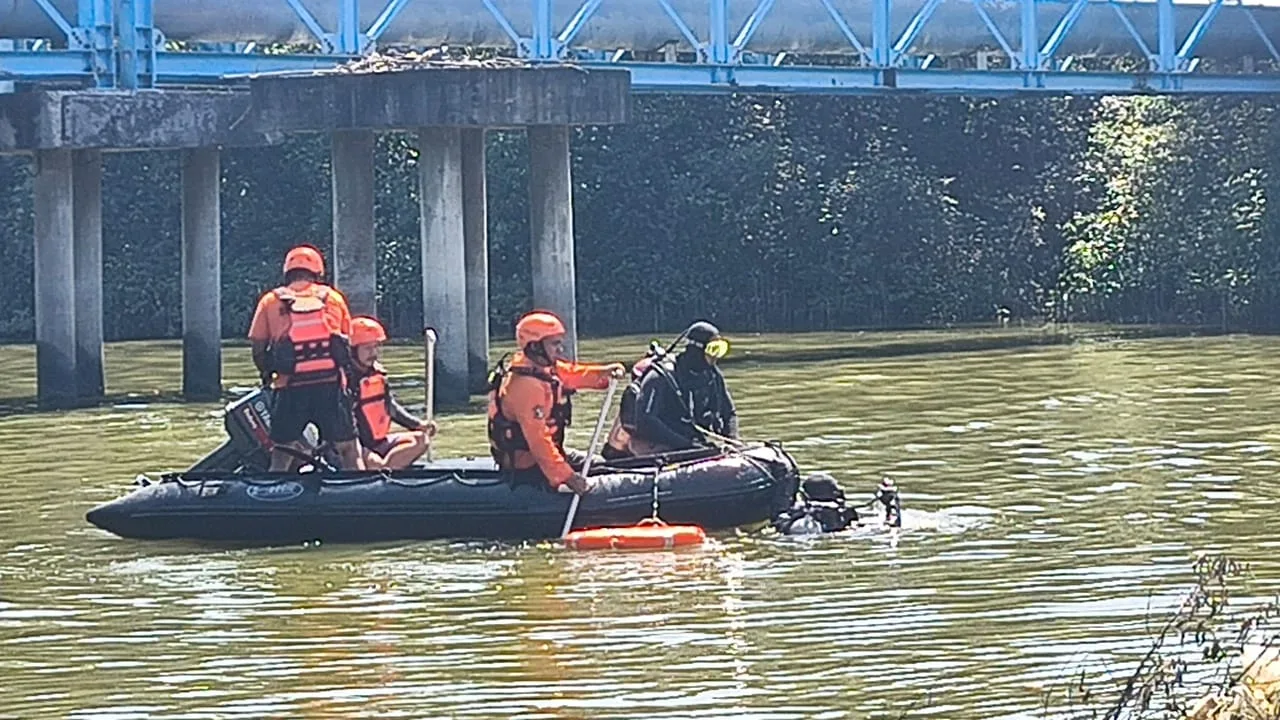 Tenggelam Saat Memancing Di Kali Lamong, Tim SAR Gabungan Lakukan Pencarian