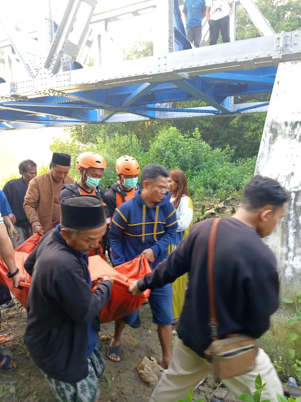 Pemancing Tenggelam Di Kali Lamong Telah Ditemukan Pemancing Tenggelam Di Kali Lamong Telah Ditemukan