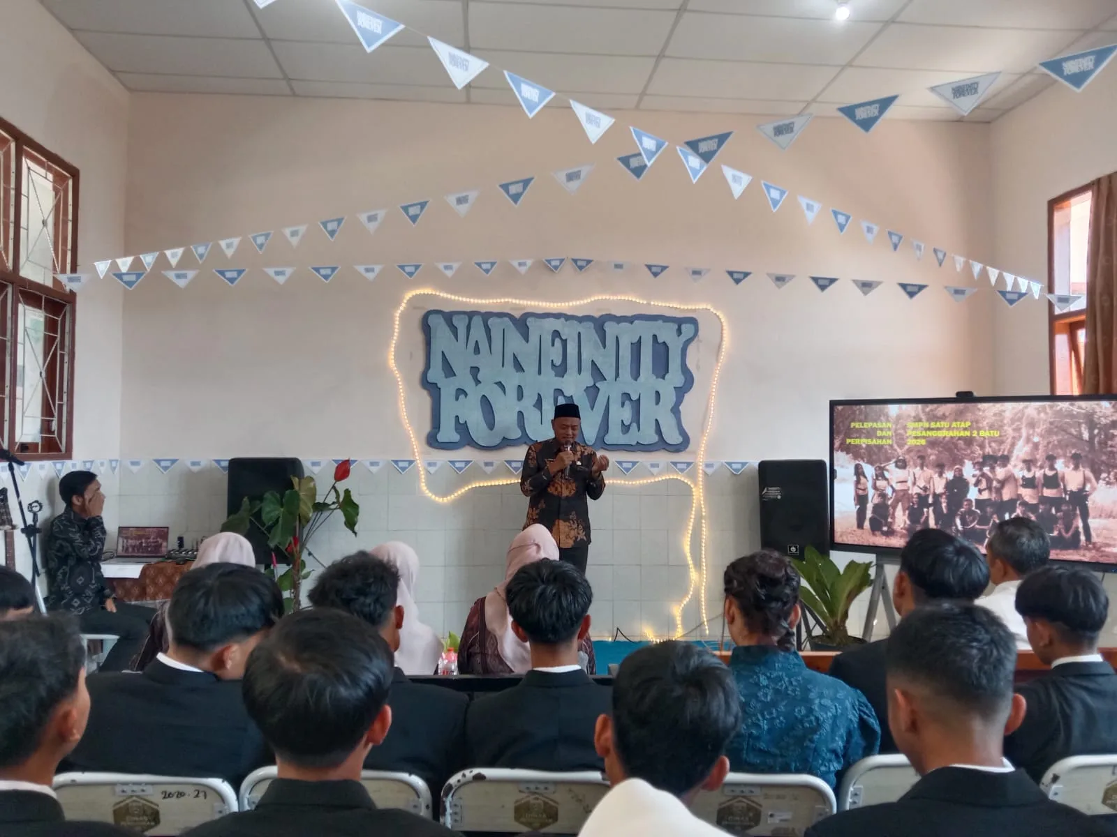 Pelepasan dan Perpisahan Kelas IX SMPN Satu Atap Pesanggrahan 2 Batu, Sederhana Tapi Penuh Makna SMPN Satu Atap