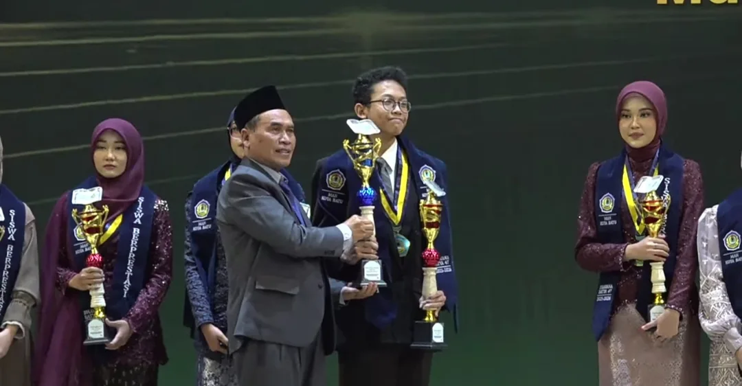 Lepas 380 Siswa, Haflah Akhirussanah MAN Kota Batu Teguhkan Langkah Generasi "Bhavana Satya" Menuju Masa Depan Gemilang MAN Kota Batu