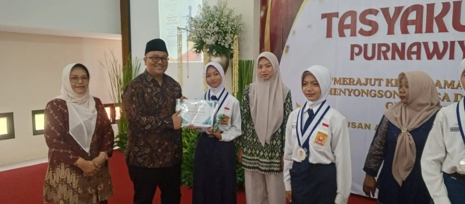 SMPN 7