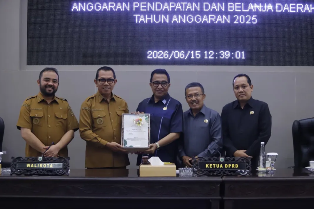 Hebat! Kota Batu Raih Opini WTP 11 Kali Beruntun, Pendapatan 2025 Tembus Rp 1,09 Triliun Hebat! Kota Batu Raih Opini WTP 11 Kali Beruntun, Pendapatan 2025 Tembus Rp 1,09 Triliun