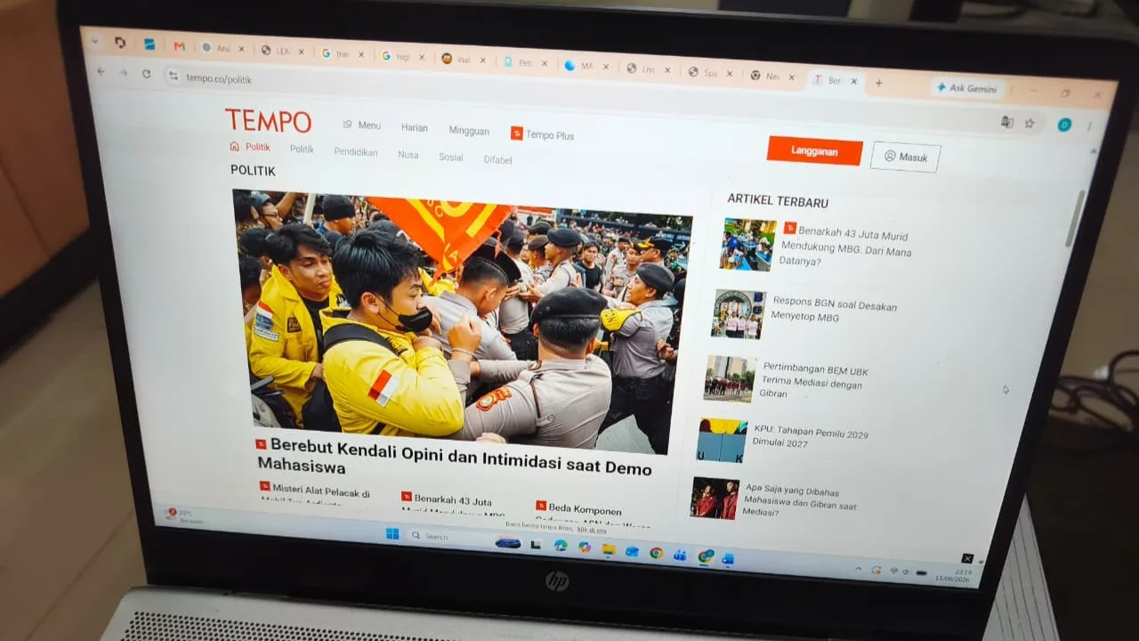 Antara Mesin Cetak dan Algoritma: Belajar dari Jakarta, Menemukan Diri di Jawa Timur Algoritma