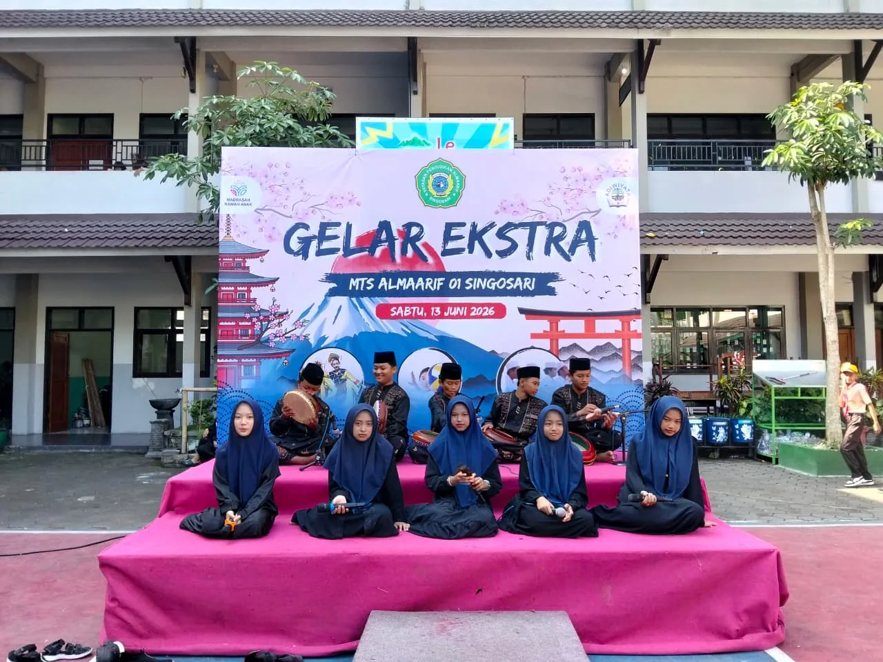Ratusan Siswa Unjuk Potensi di Gelar Ekstra 2026 MTs Almaarif 01 Singosari, Dari Tahfidz hingga Riset MTs Almaarif 01