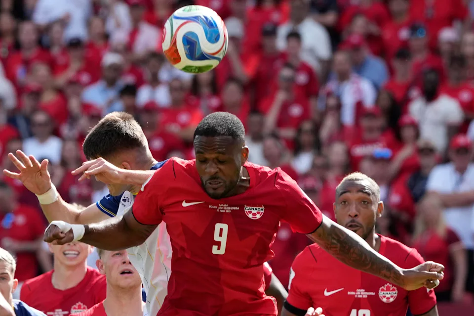 Hasil Piala Dunia 2026: Kanada Ditahan Bosnia 1-1, Cyle Larin jadi Penyelamat Tuan Rumah Hasil Piala Dunia 2026: Kanada Ditahan Bosnia 1-1, Cyle Larin jadi Penyelamat Tuan Rumah