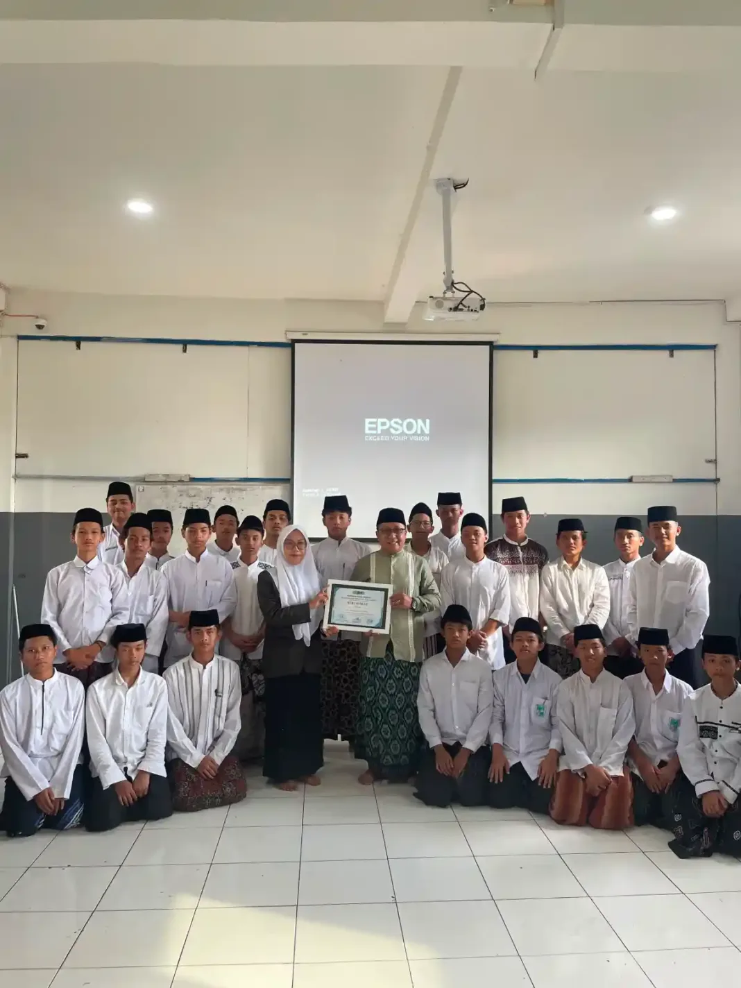 Bakar Semangat Kader Muda, H. Sugeng: Ber-NU Itu Jalur Resmi Ikut Berjuang Bersama Ulama Bakar Semangat Kader Muda, H. Sugeng: Ber-NU Itu Jalur Resmi Ikut Berjuang Bersama Ulama