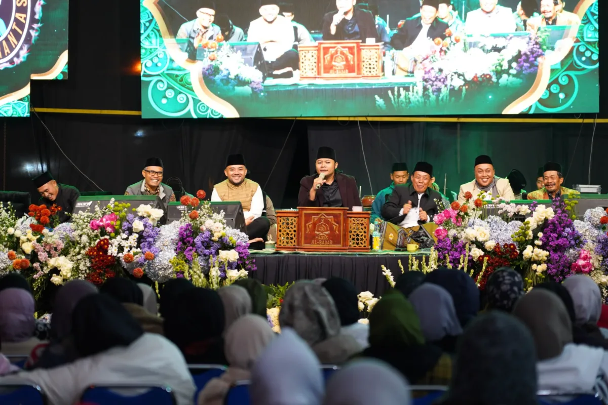 Selamatan Desa Sumberbrantas, Wawali Heli Suyanto Ajak Warga Jaga Kerukunan dan Syukuri Hasil Bumi