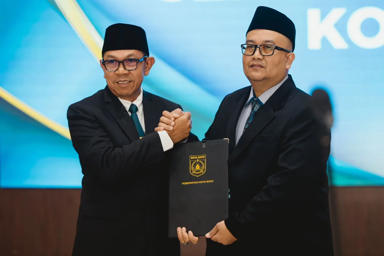 Wali Kota Batu Lantik Alfi Nurhidayat Sebagai Sekda Definitif