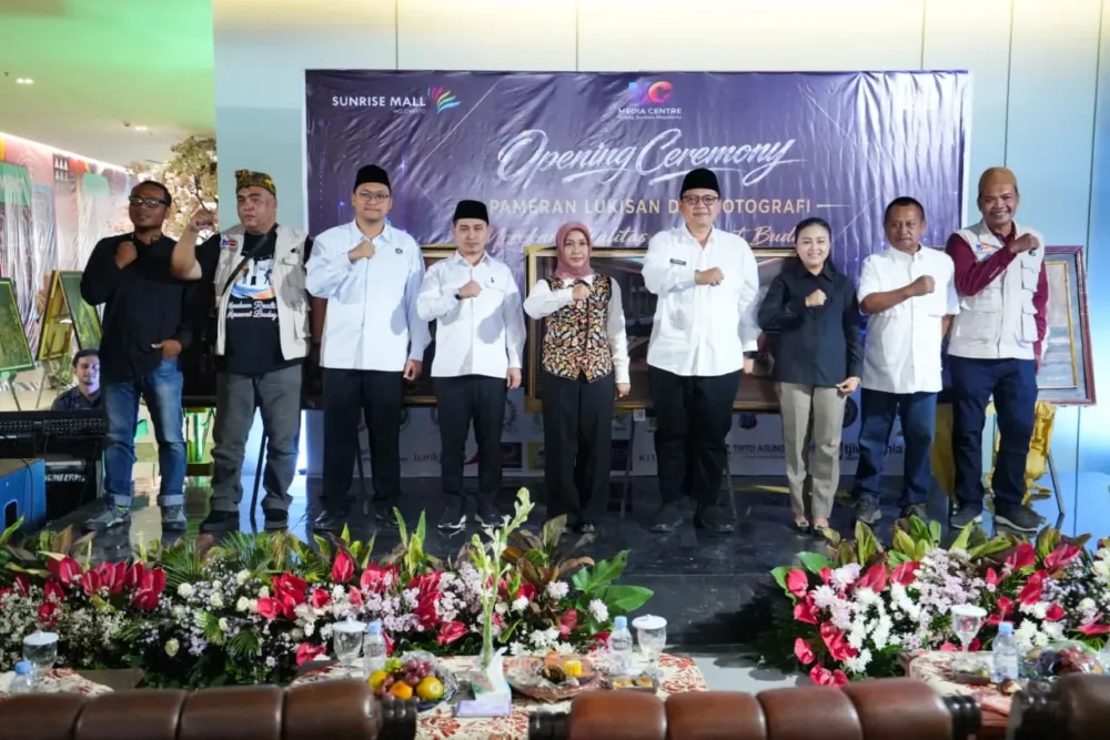 Dua Kepala Daerah Buka Pameran Media Center Mojokerto