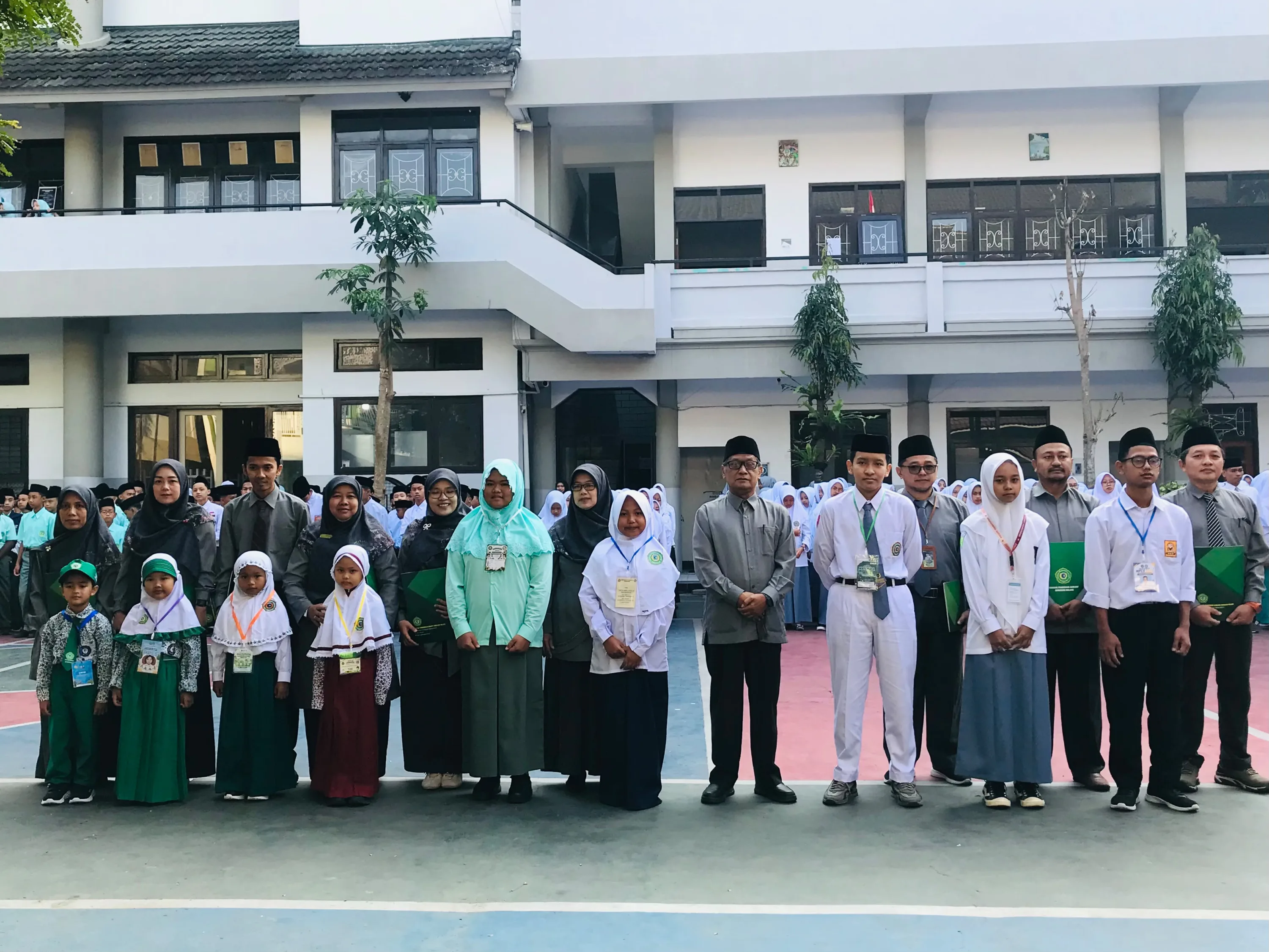 1.215 Siswa Baru Almaarif Singosari Ikuti MPLS dan MATAMUDA, Gus Anas Tekankan Sekolah Ramah Anak