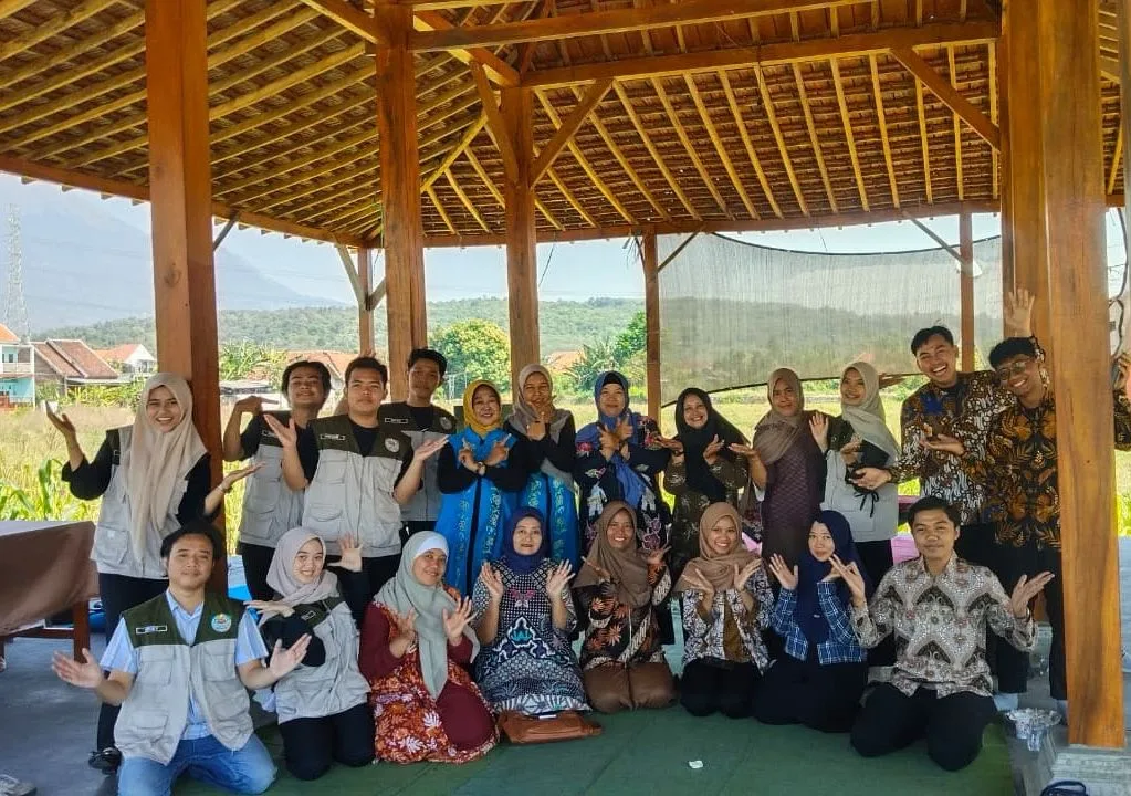 PPK Ormawa Umsida Gelar Pelatihan BMC, Dorong Warga Desa Kejapanan Kembangkan Usaha PPK Ormawa Umsida Gelar Pelatihan BMC, Dorong Warga Desa Kejapanan Kembangkan Usaha