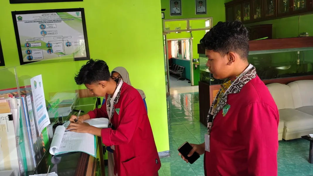 Sekolah di Kota Malang Mulai Bebas Gawai, Disdikbud Sudah Terapkan Sejak Awal Tahun Sekolah di Kota Malang Mulai Bebas Gawai, Disdikbud Sudah Terapkan Sejak Awal Tahun
