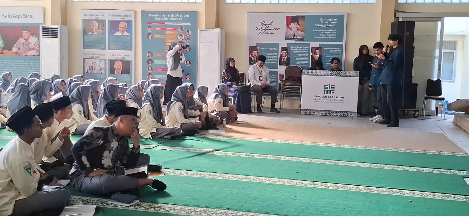 Gempar! SMAIS Membara dan Siswa Berjatuhan SMAIS