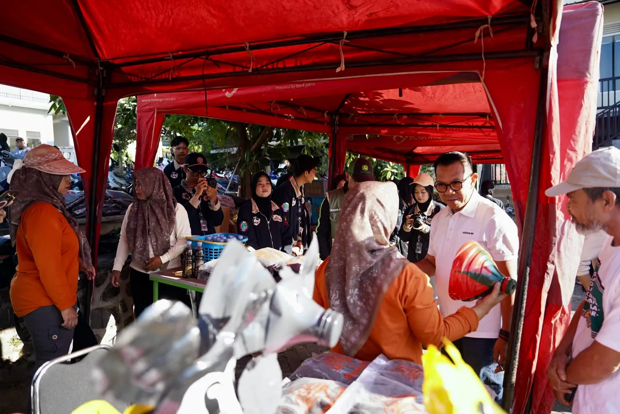Lawan Sampah Sambil Olahraga: BEM UM dan Pemkot Batu Luncurkan "Eco-Sort Trash Walk" UM