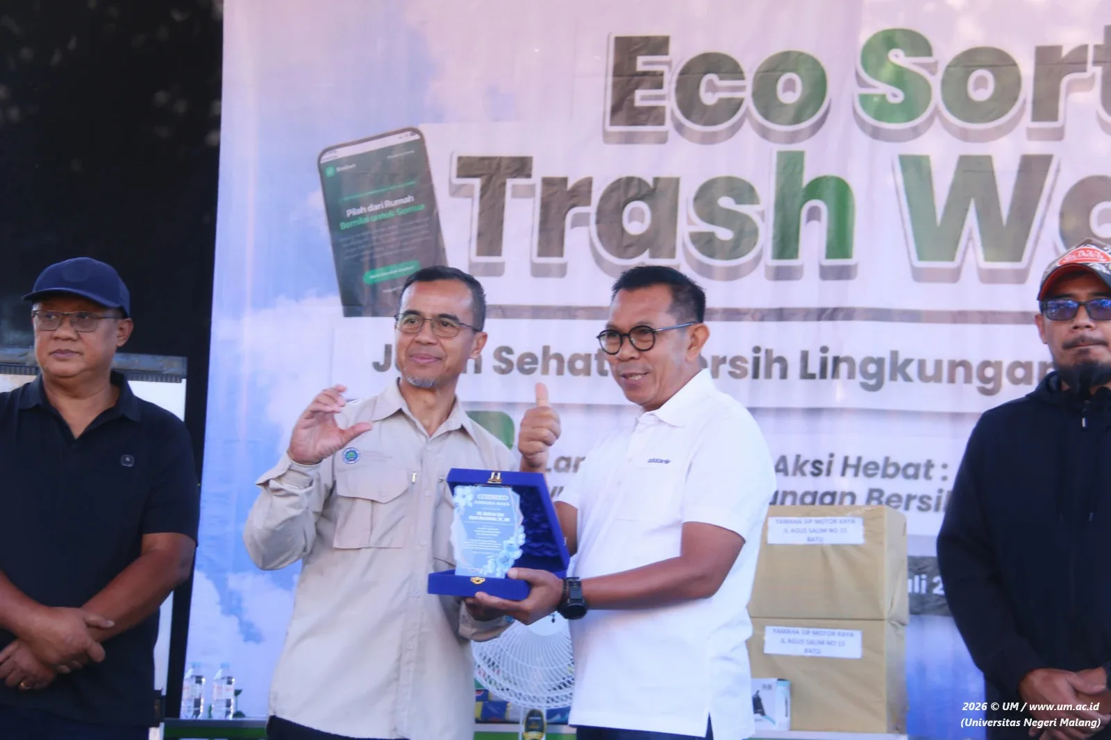 Mahasiswa UM Atasi Masalah Sampah di Kota Batu Lewat Website EcoSort