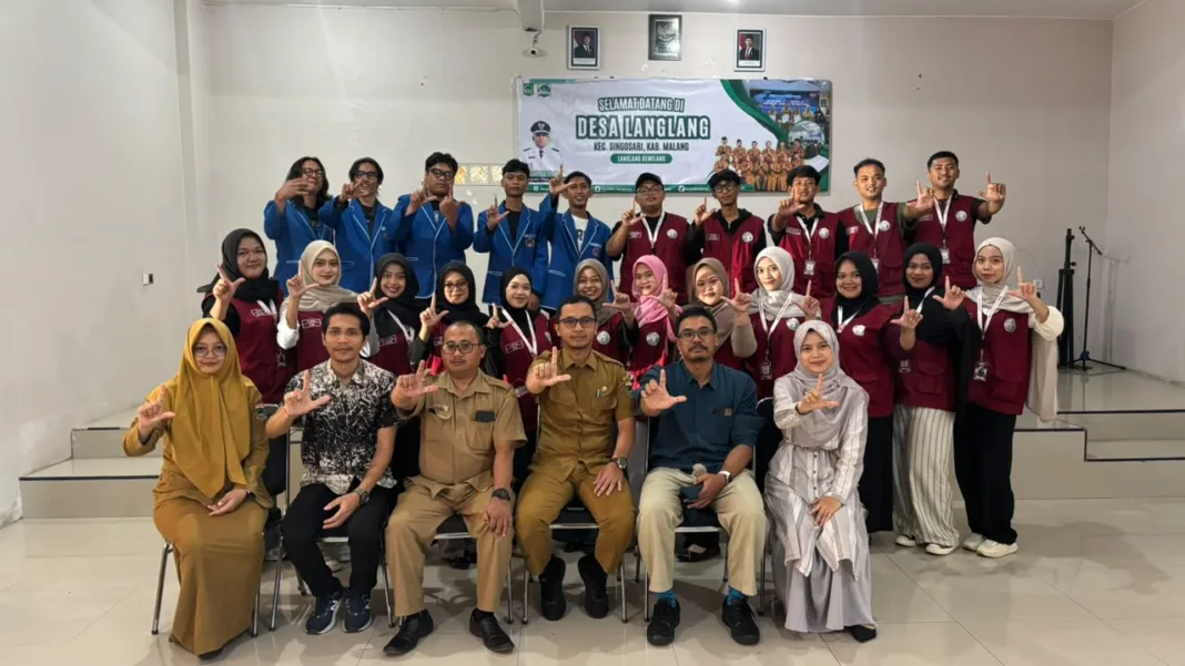 UNIRA Malang dan ITB ASIA Kolaborasi KKN-T di Desa Langlang, Dorong Pemberdayaan Masyarakat UNIRA Malang dan ITB ASIA Kolaborasi KKN-T di Desa Langlang, Dorong Pemberdayaan Masyarakat