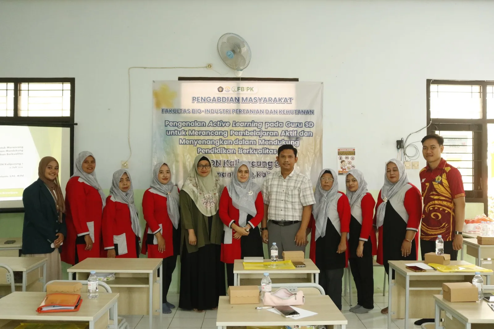 Dosen UB Latih Guru SDN Kalipucung 3 Blitar Terapkan Active Learning Murah dan Efektif