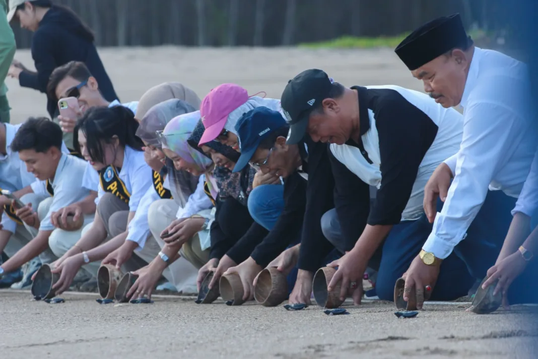 Peringati Hari Anak Nasional, UNIKAMA Ajak Siswa SD Lepas 100 Tukik dan Tanam Mangrove Peringati Hari Anak Nasional, UNIKAMA Ajak Siswa SD Lepas 100 Tukik dan Tanam Mangrove