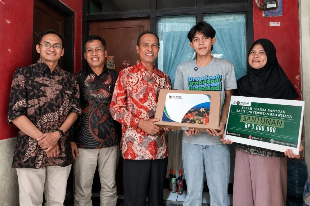 Universitas Brawijaya Salurkan Bantuan dan Laptop untuk Mahasiswa Baru Penerima KIP-K Universitas Brawijaya Salurkan Bantuan dan Laptop untuk Mahasiswa Baru Penerima KIP-K