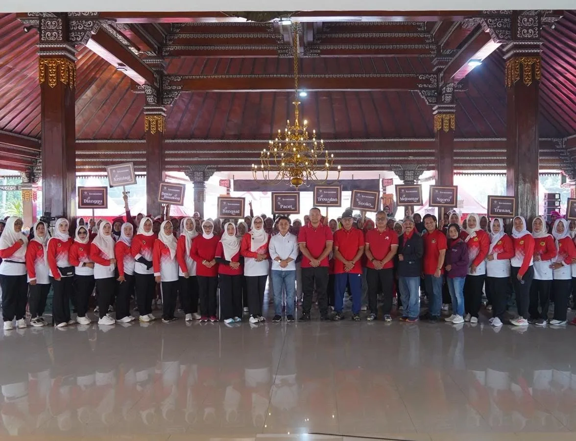 Lomba Senam Perwosi HUT Ke-81 RI, Gus Barra Ajak Masyarakat Jadikan Olahraga sebagai Gaya Hidup