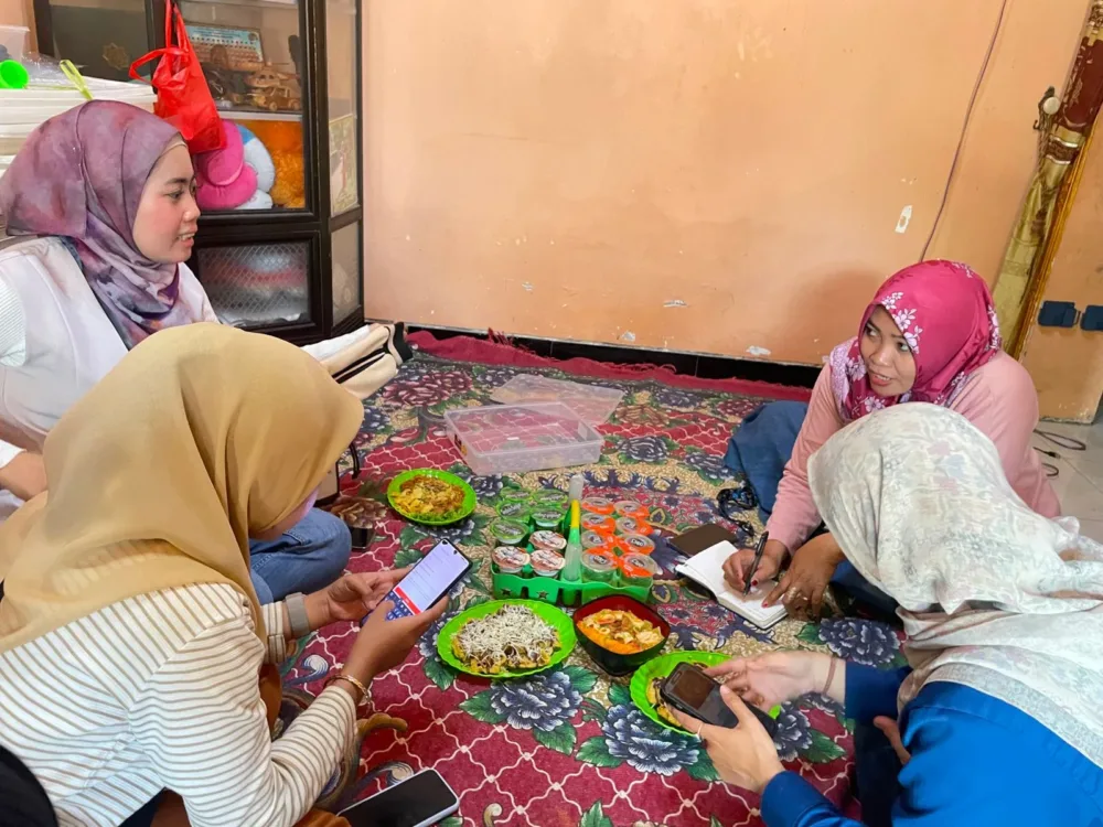 Mahasiswa KKN T Umsida Bantu UMKM Tembus Pasar Digital Lewat Shopee dan ShopeeFood