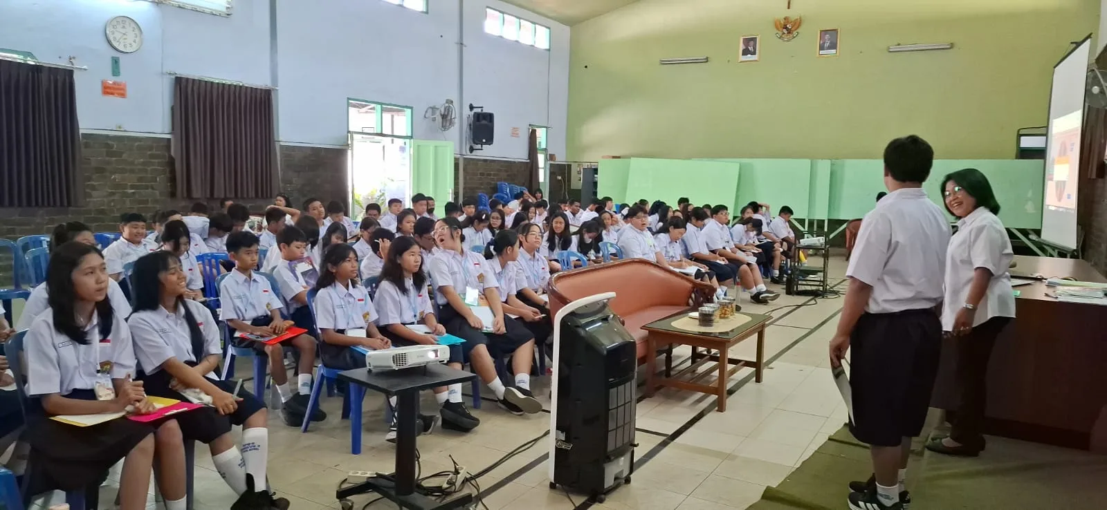 Kepala SMPK Kosayu 2 Malang Tanamkan Sikap Optimis Pada Siswa Baru