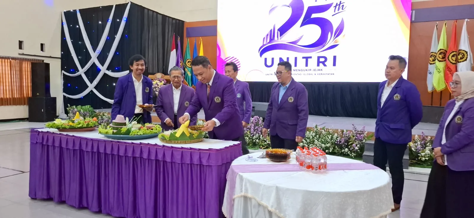 Seperempat Abad Menjaga Karakter Kerakyatan, UNITRI Mantap Menuju Kampus Unggul dan Berdaya Saing Global