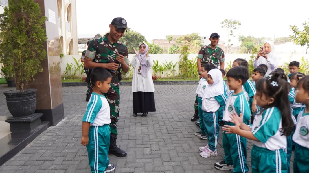 Siaaap Grak!, Anak TKIS-2 Beraksi Siaaap Grak!, Anak TKIS-2 Beraksi