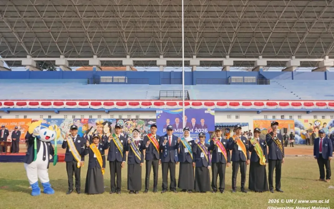 Kobarkan Semangat Laskar Dewantara Muda, UM Sambut 13.045 Mahasiswa Baru di PKKMB 2026 Kobarkan Semangat Laskar Dewantara Muda, UM Sambut 13.045 Mahasiswa Baru di PKKMB 2026