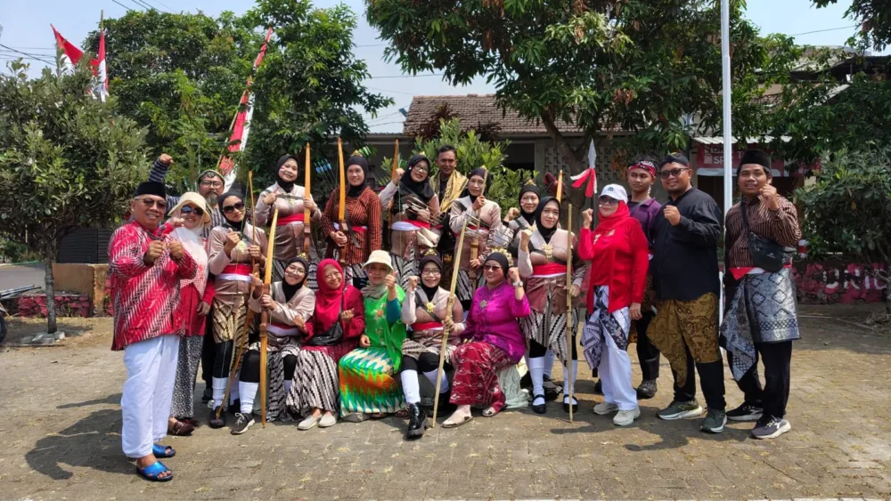 Semangat Perjuangan Menggema, Warga Joyo Grand Meriahkan HUT RI ke-81 dengan Busana Pejuang
