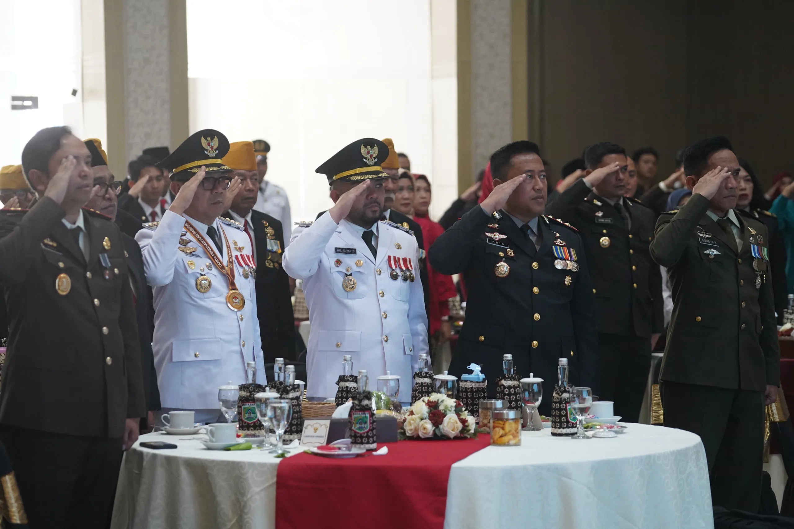Wali Kota Nurochman Bersama Forkopimda Ikuti Upacara Detik-detik Proklamasi HUT Ke-81 RI