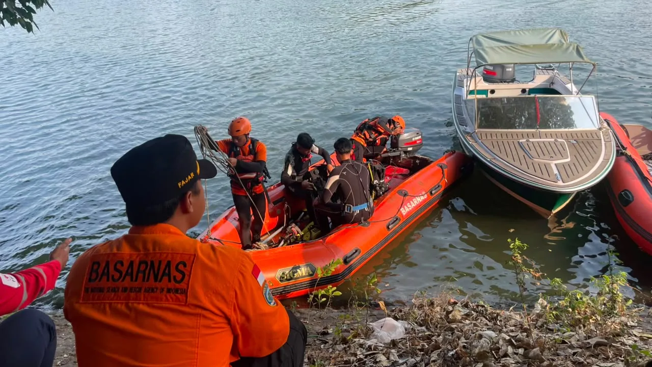 Tim SAR Gabungan Temukan Korban Tenggelam di Sungai Brantas Sidoarjo