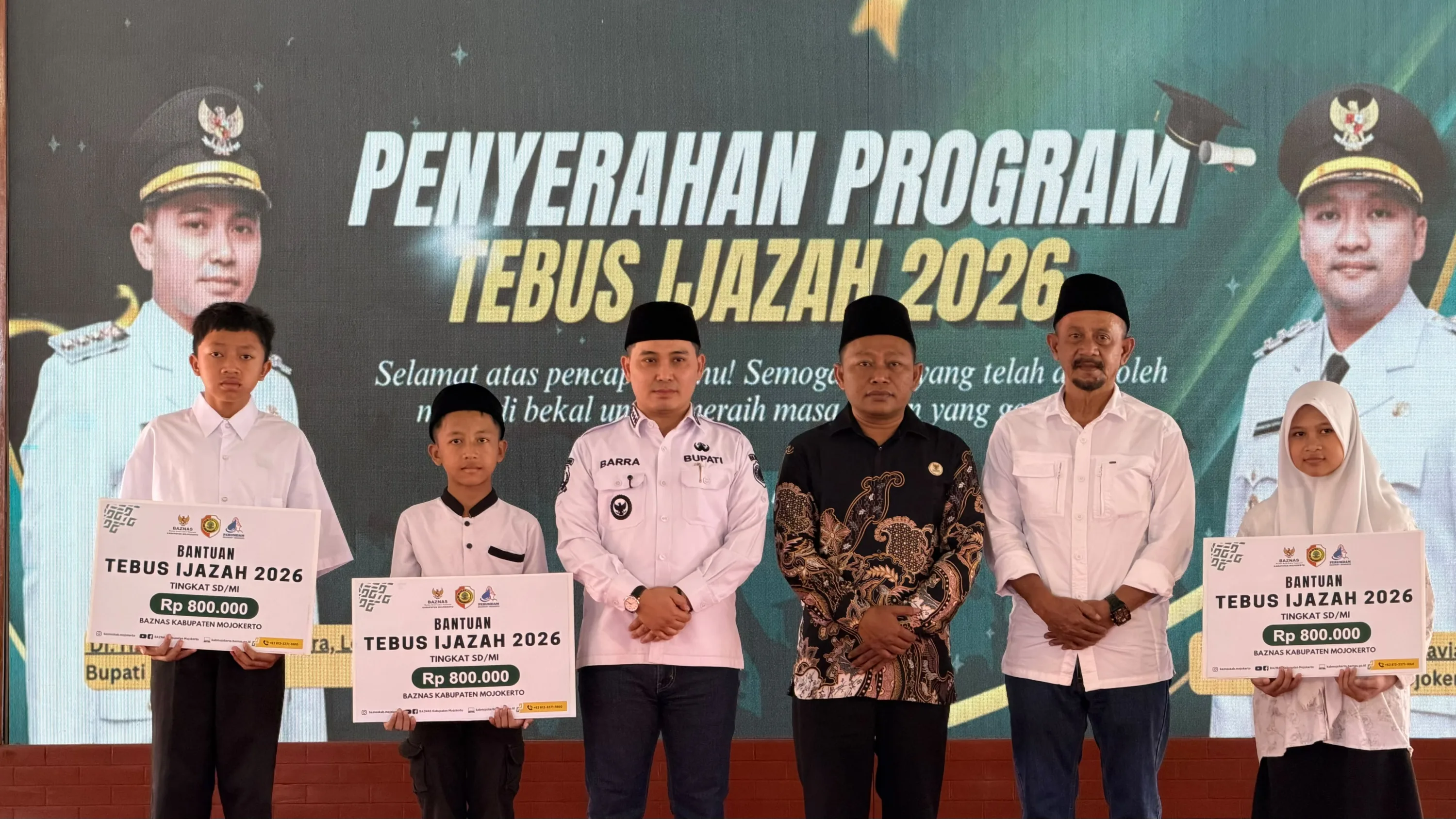 BAZNAS Kabupaten Mojokerto Salurkan Rp585 Juta untuk Tebus Ijazah 247 Siswa
