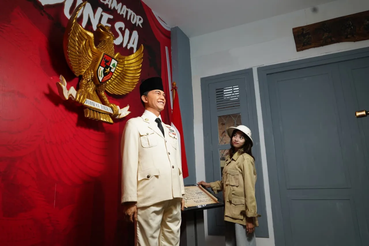 Mengenal Soekarno dari Dekat, Menyusuri Jejak Sang Proklamator di The Legend Stars Park Jatim Park 3