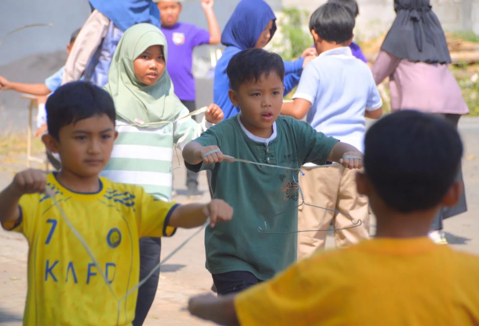 Seru dan Edukatif! SD Anak Saleh Malang Sambut Kemerdekaan Lewat Estafet Proklamasi Berbasis Homebase System
