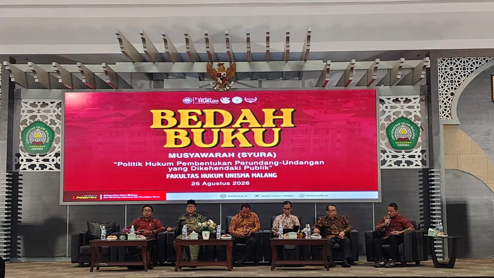 Bedah Buku di Unisma, Prof Bambang Saputra Dorong Partisipasi Publik dalam Pembentukan UU