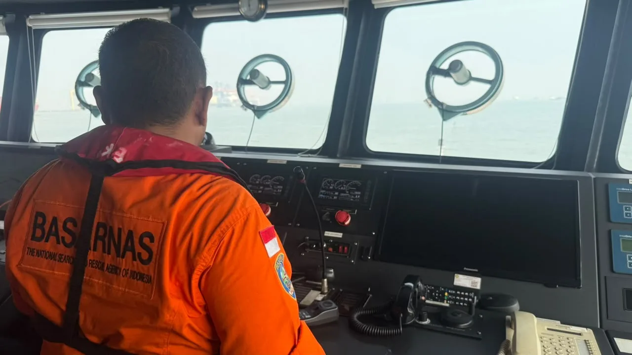 KN SAR 249 Permadi Kembali Dikerahkan Sisir Perairan Laut Utara Madura