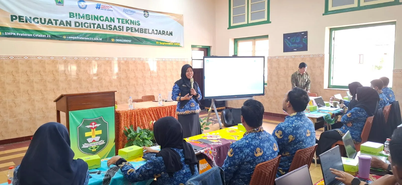 Bimtek di SMPK Frateran Celaket 21 Malang : Akselerasi Digitalisasi Pembelajaran