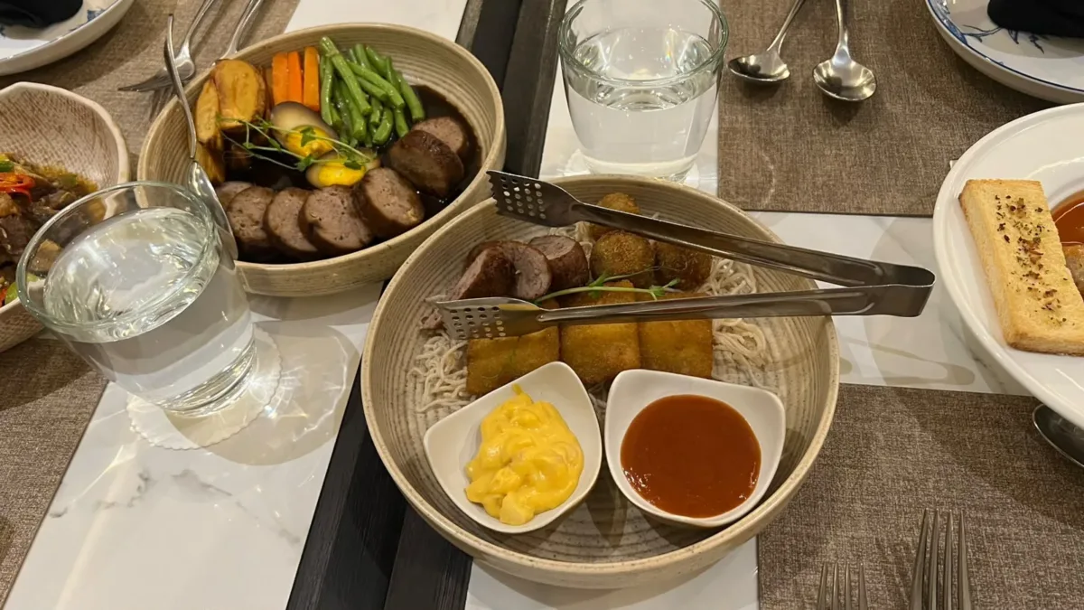 De Hemel Restaurant Perbaharui Menu, Jadikan citra arasa Indonesia Belanda